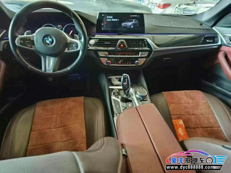 19年宝马5系轿车抵押车出售