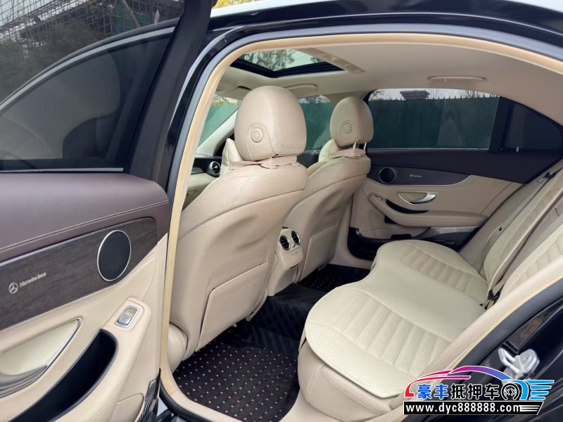 15年奔驰C轿车抵押车出售