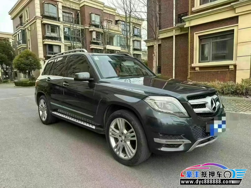 13年奔驰GLK轿车抵押车出售