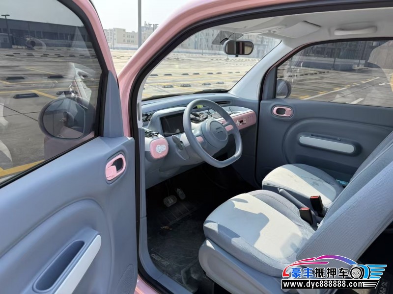 24年奔腾小马轿车抵押车出售