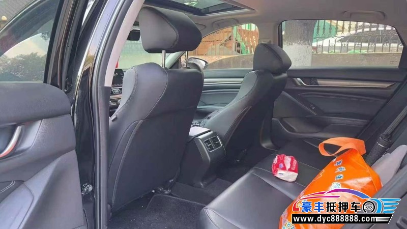 21年本田雅阁轿车抵押车出售