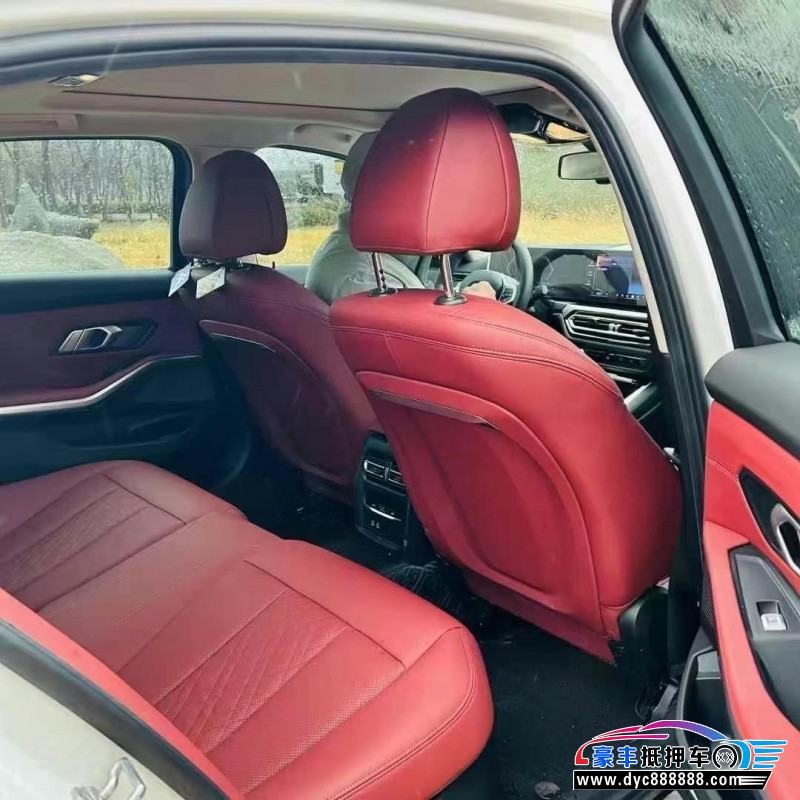 24年宝马3系轿车抵押车出售