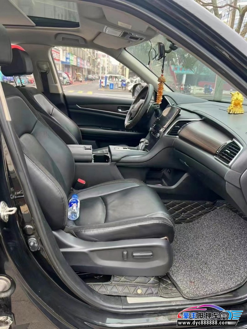 18年本田冠道轿车抵押车出售