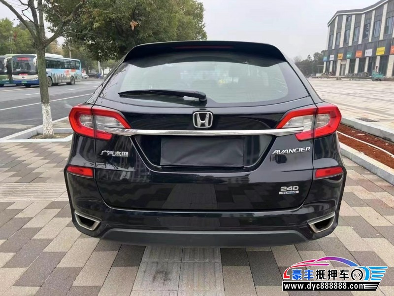 18年本田冠道轿车抵押车出售