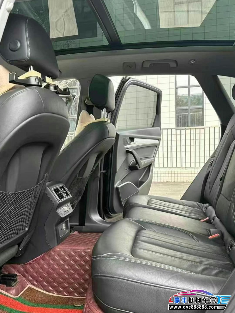 21年奥迪Q5轿车抵押车出售