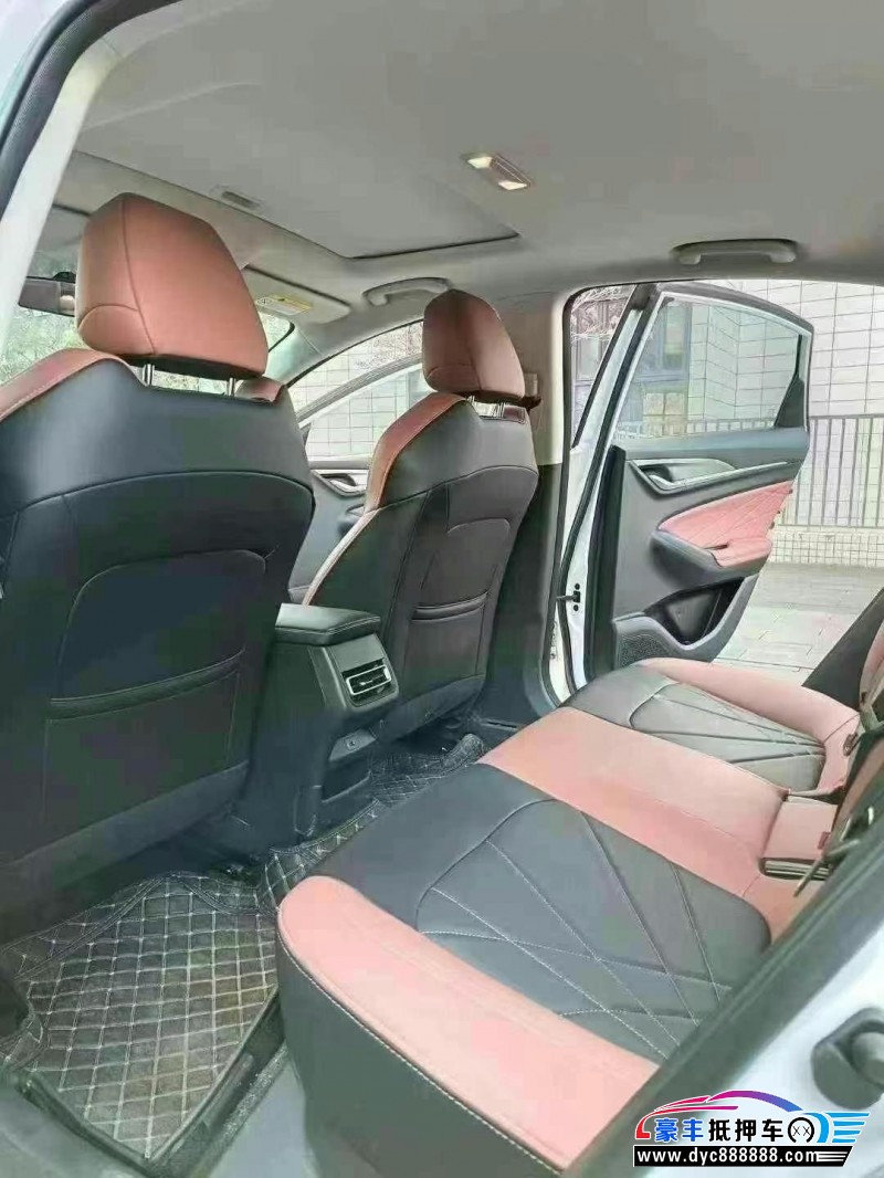 23年长安逸动轿车抵押车出售