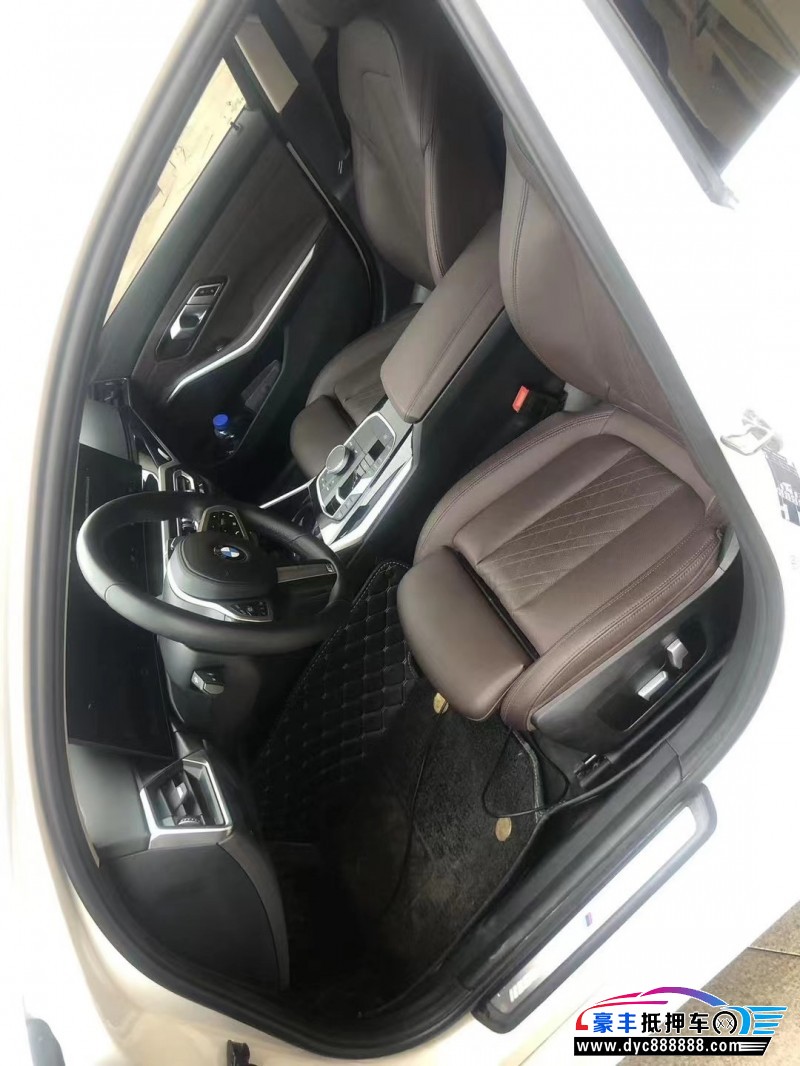 23年宝马3系轿车抵押车出售