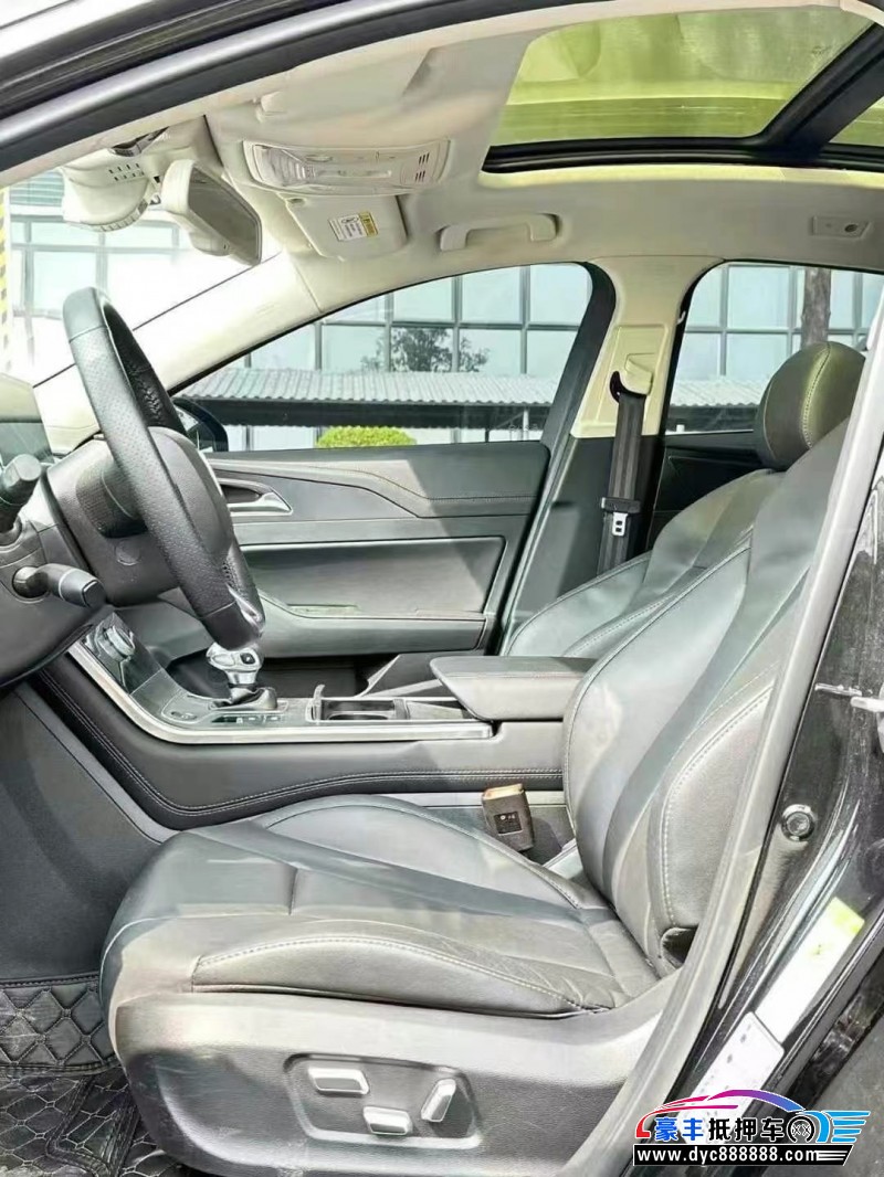 22年红旗H5轿车抵押车出售