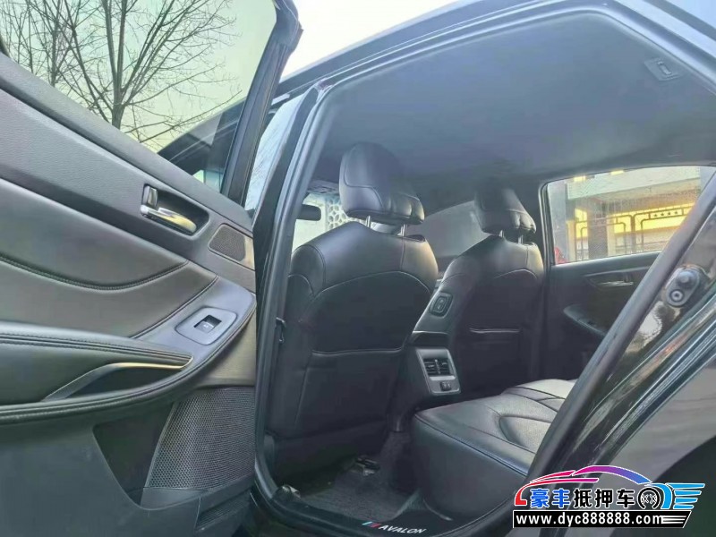 21年丰田亚洲龙轿车抵押车出售