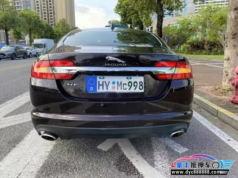 14年捷豹XF轿车抵押车出售
