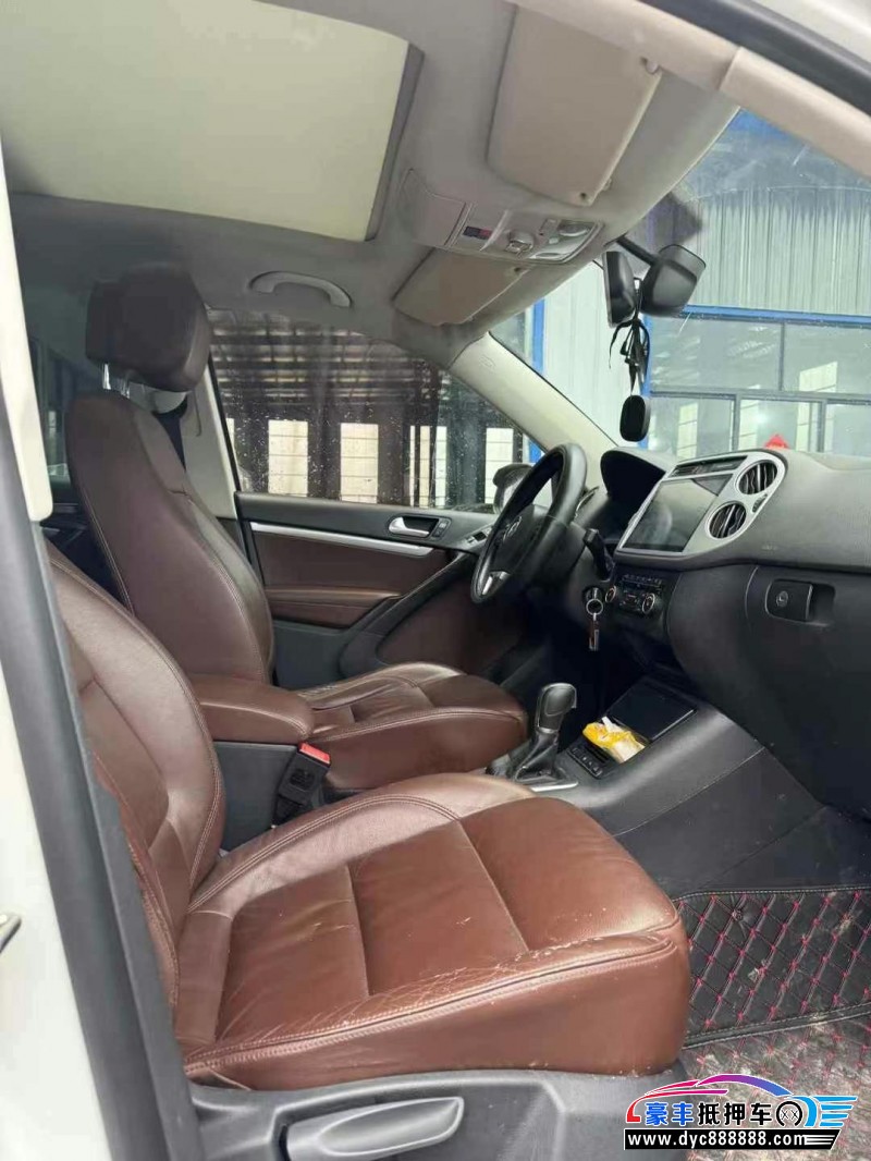 14年大众途观轿车抵押车出售