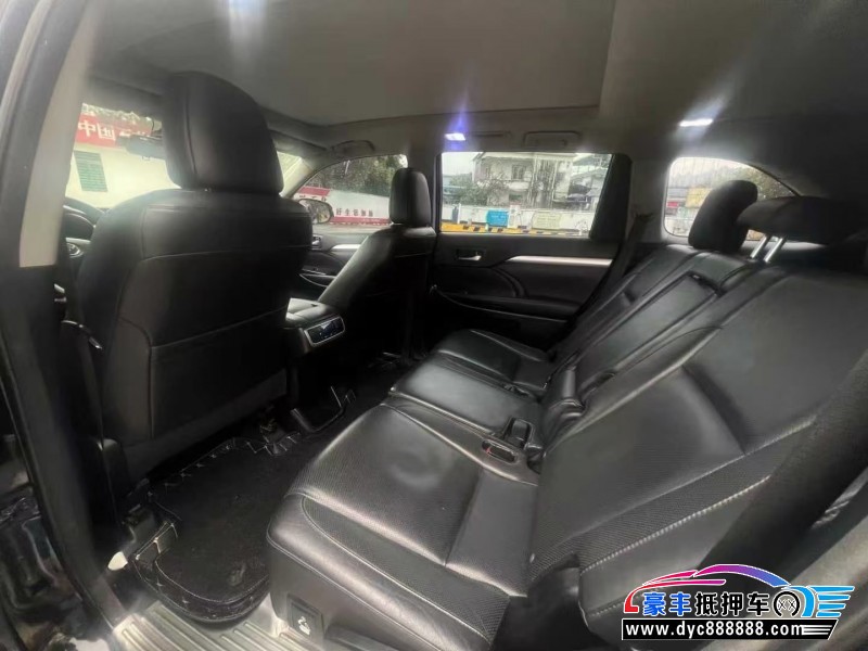 16年丰田汉兰达轿车抵押车出售