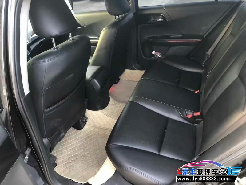 18年本田雅阁轿车抵押车出售