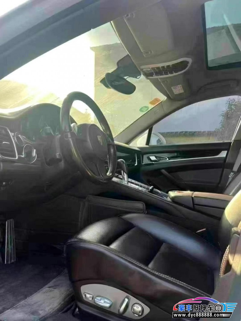 15年保时捷帕纳梅拉轿车抵押车出售