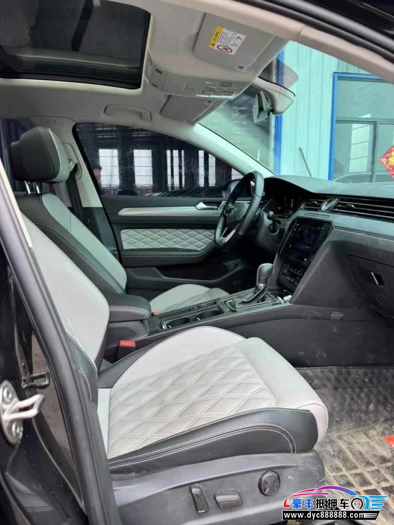 24年大众迈腾轿车抵押车出售