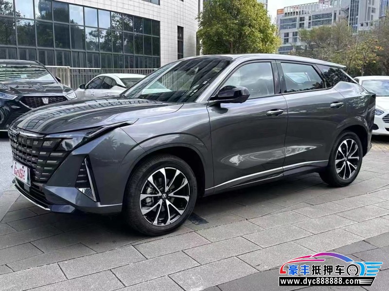 24年长安长安UNI轿车抵押车出售