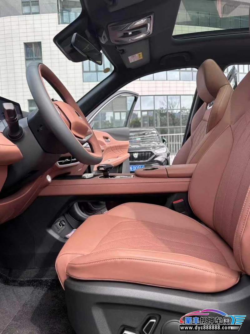 24年长安长安UNI轿车抵押车出售