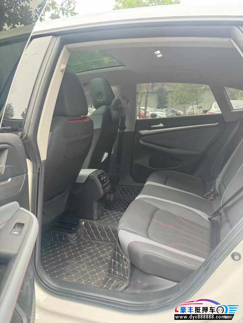 22年大众凌渡轿车抵押车出售