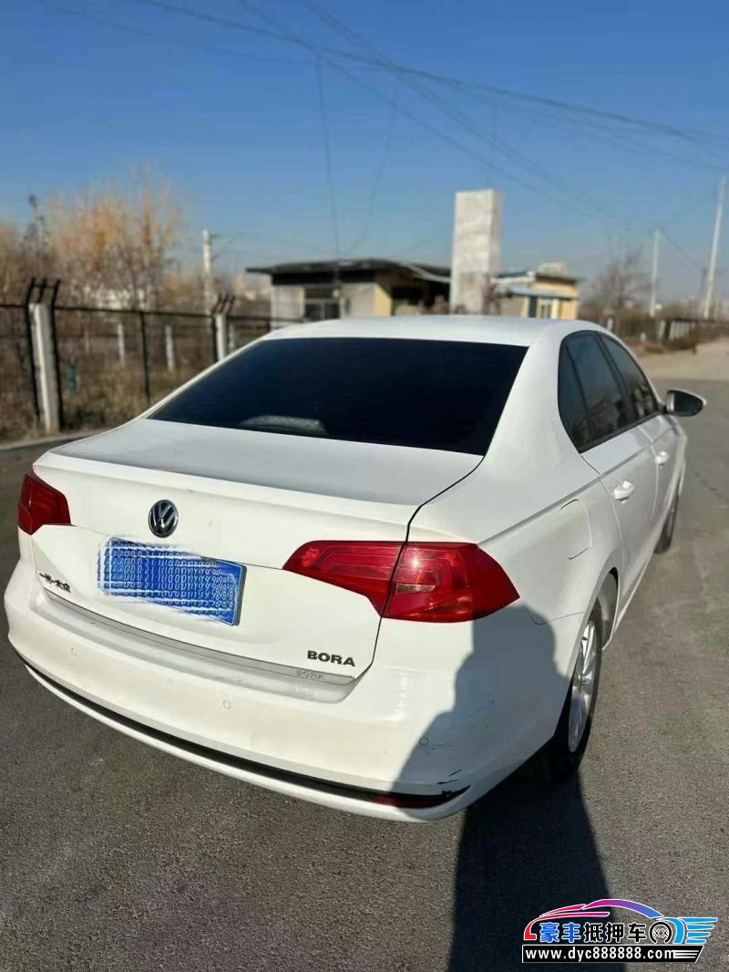 17年大众宝来轿车抵押车出售