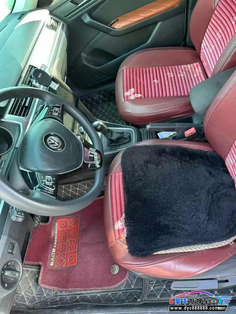 17年大众宝来轿车抵押车出售