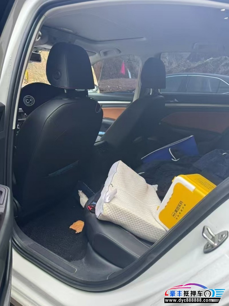 23年大众宝来轿车抵押车出售