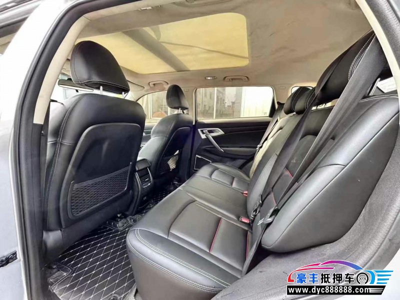 18年吉利博越轿车抵押车出售