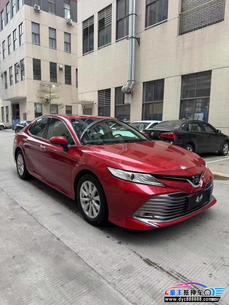 18年丰田凯美瑞轿车抵押车出售