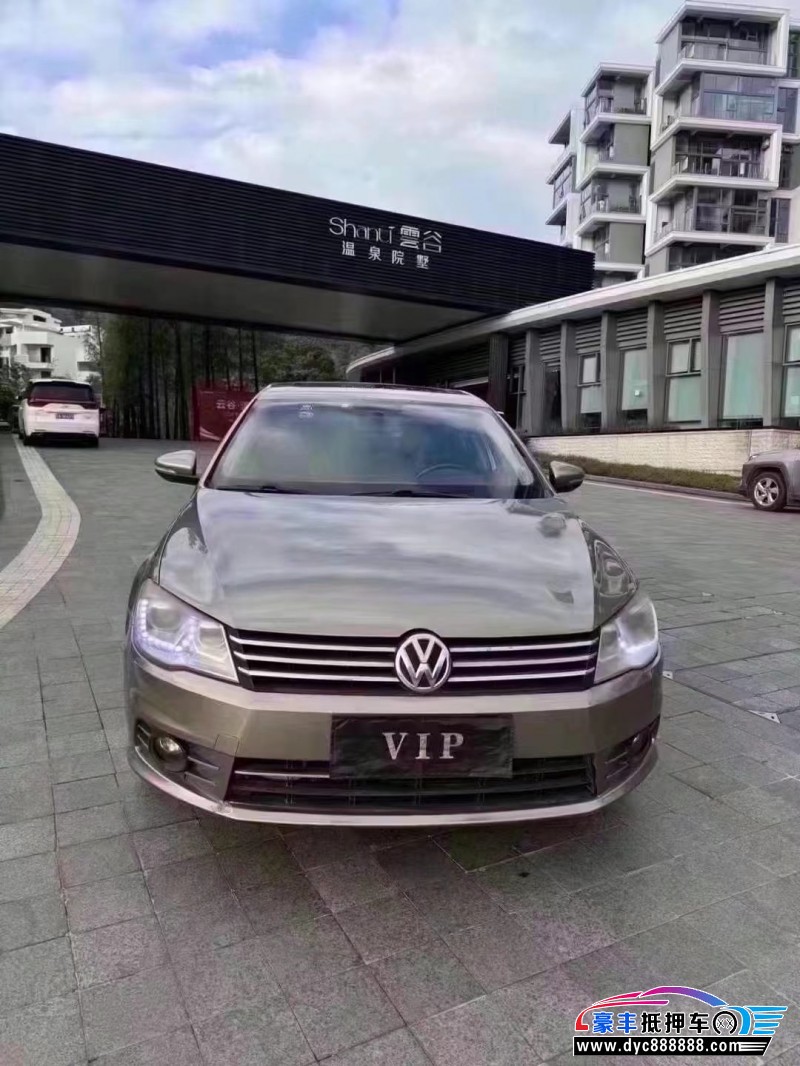 15年大众宝来轿车抵押车出售