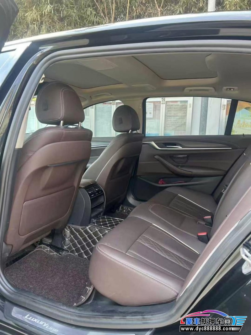 20年宝马5系轿车抵押车出售