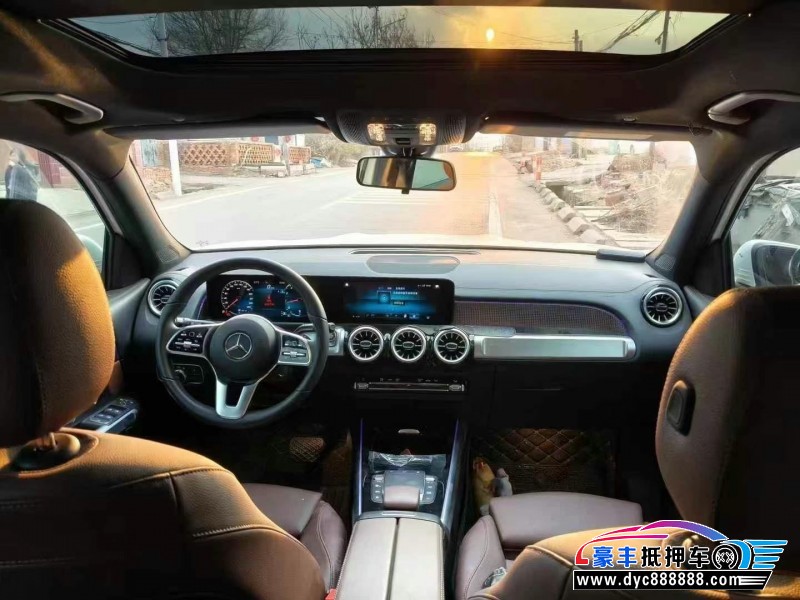 21年奔驰GLB轿车抵押车出售