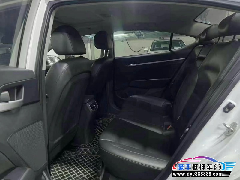 20年现代领动轿车抵押车出售