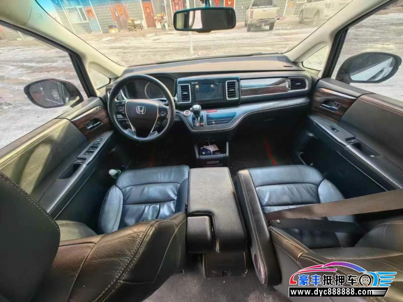 17年本田艾力绅轿车抵押车出售