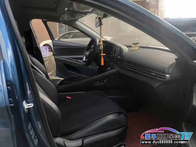 23年现代伊兰特轿车抵押车出售