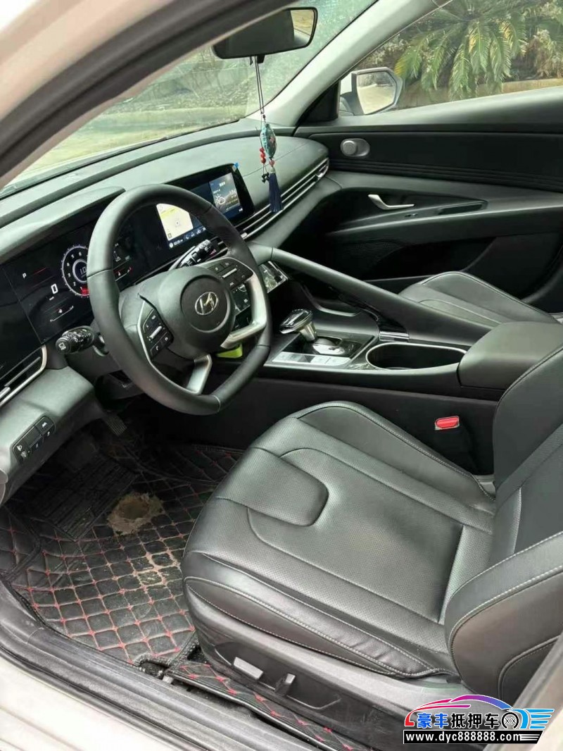 23年现代伊兰特轿车抵押车出售