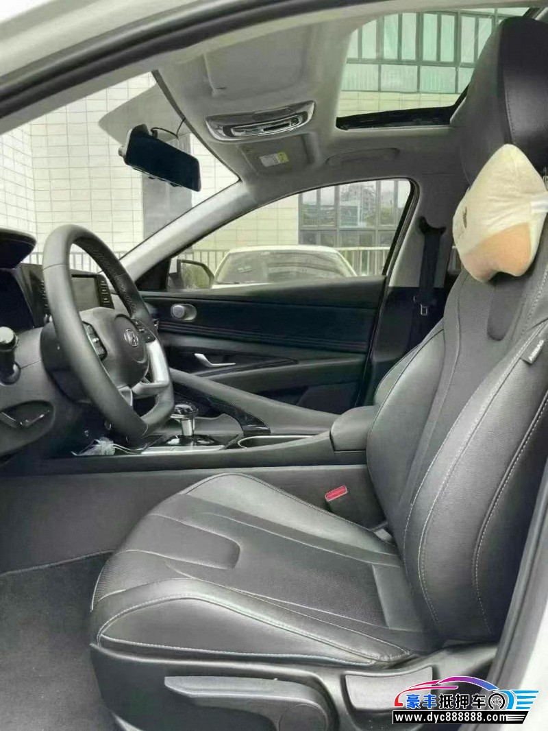 23年现代伊兰特轿车抵押车出售