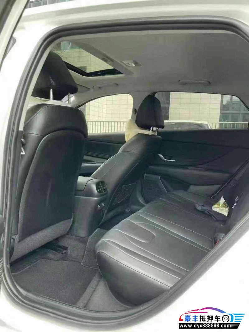 23年现代伊兰特轿车抵押车出售