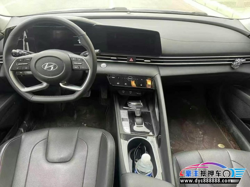 22年现代伊兰特轿车抵押车出售