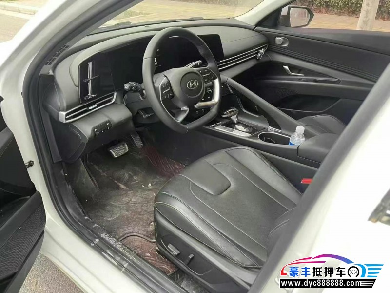 22年现代伊兰特轿车抵押车出售