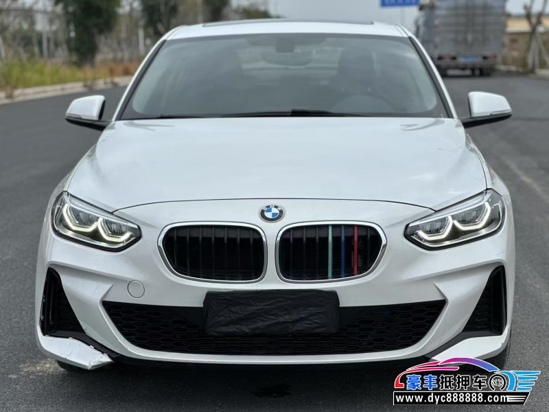 20年宝马1系轿车抵押车出售