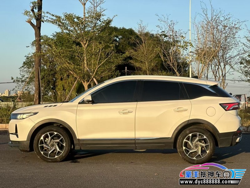 21年东风风神AX7轿车抵押车出售