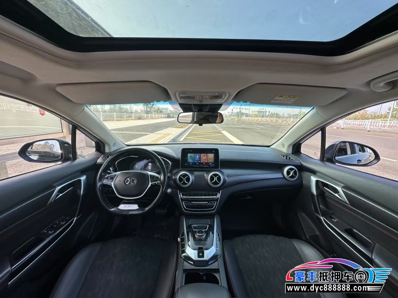 19年北汽新能源EU系列轿车抵押车出售