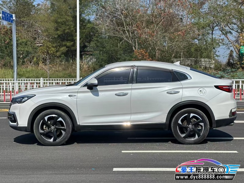 19年长安长安cs85轿车抵押车出售