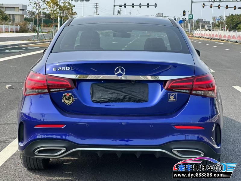 20年奔驰A轿车抵押车出售