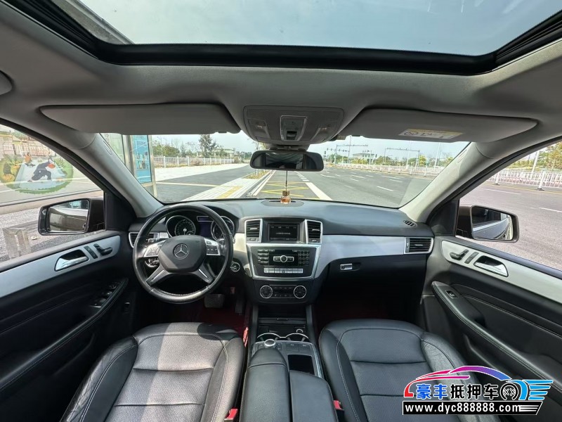 15年奔驰ML轿车抵押车出售