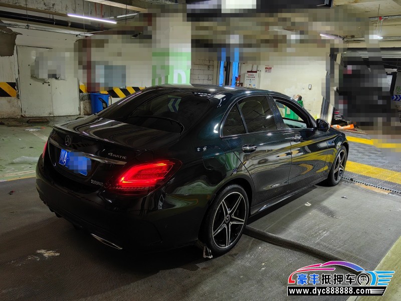 18年奔驰C轿车抵押车出售