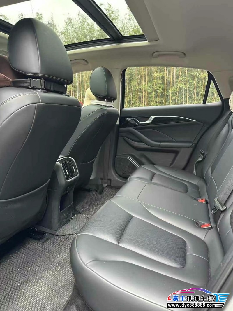 24年奔腾B70轿车抵押车出售