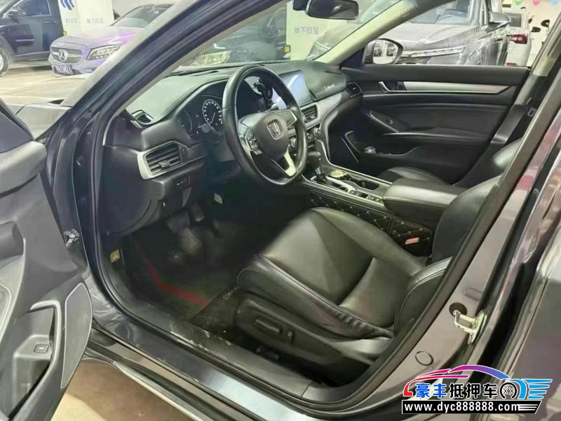 22年本田雅阁轿车抵押车出售