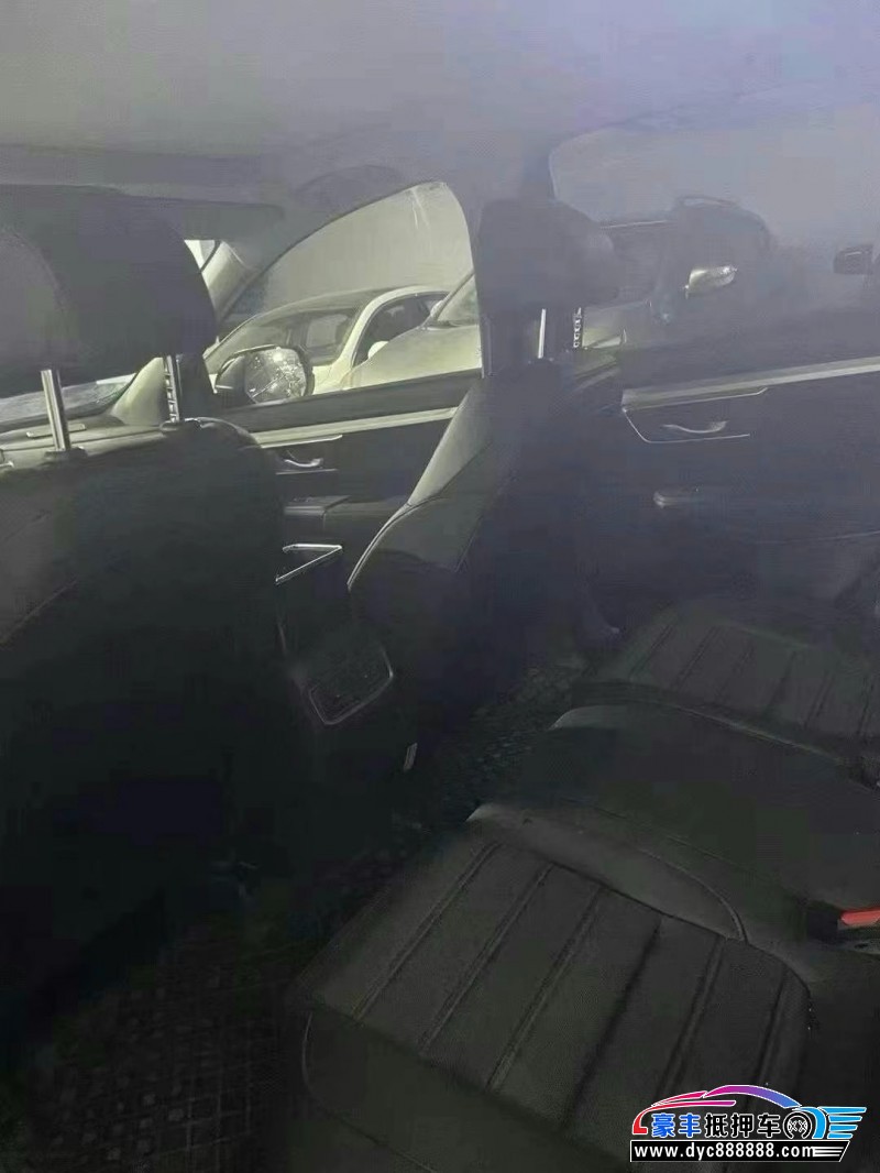 20年本田CR-V轿车抵押车出售