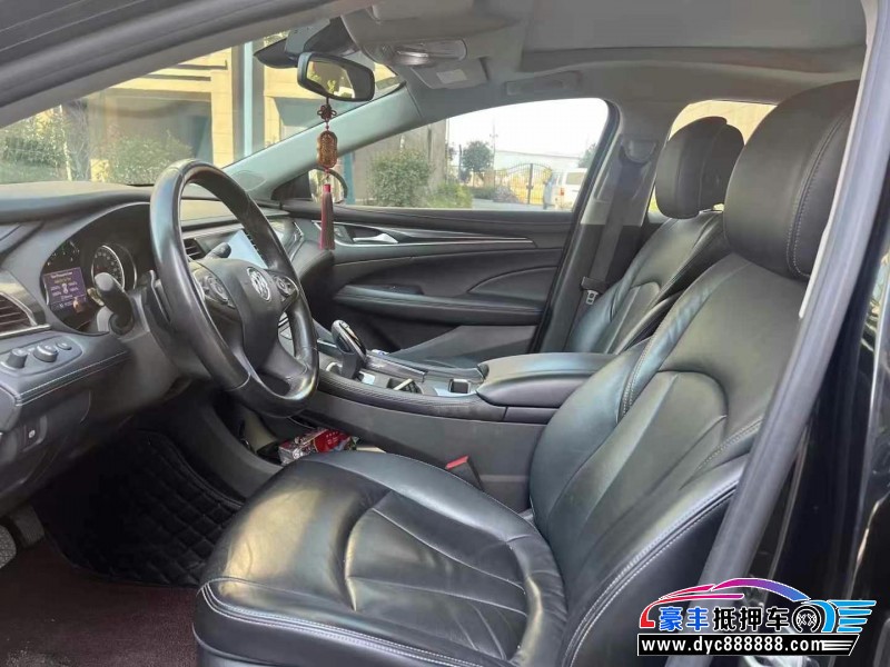 20年别克君越轿车抵押车出售