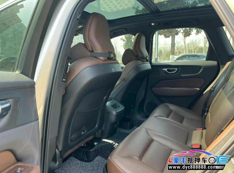 21年沃尔沃XC60SUV抵押车出售